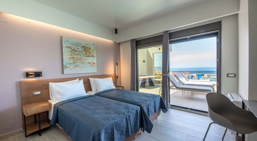 Photo of White Shores