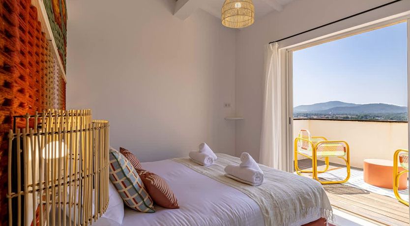 Photo of Grimaud Chic
