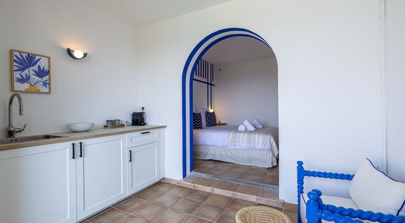 Photo of Grimaud Chic