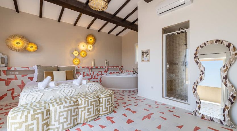 Photo of Grimaud Chic