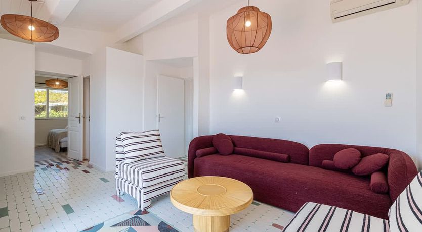 Photo of Grimaud Chic