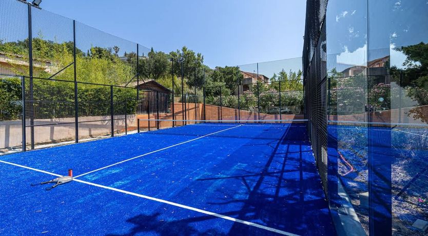 Photo of Grimaud Chic