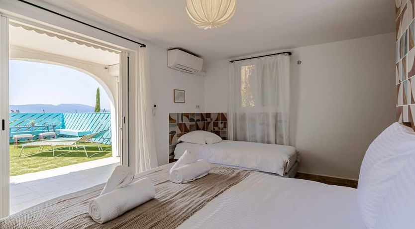 Photo of Grimaud Chic
