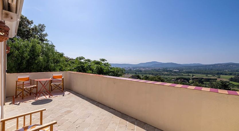 Photo of Grimaud Chic