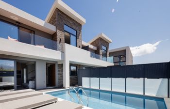 Cretan Coastal Grace Holiday Home