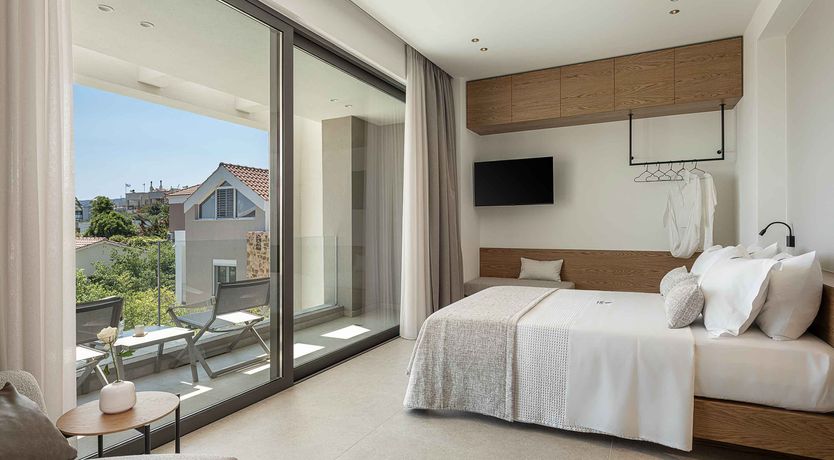 Photo of Beachside Jewel