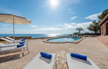 An Ocean Apart Holiday Home