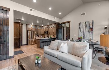 Walnut Summit Holiday Home