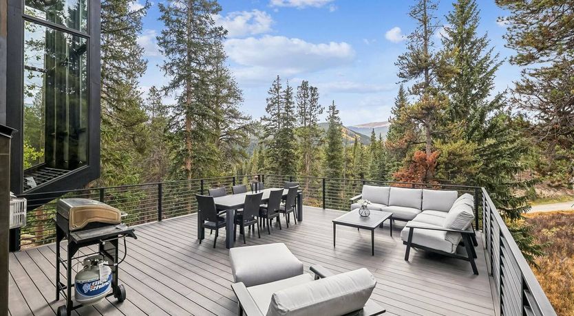 Photo of Rockies Ridge