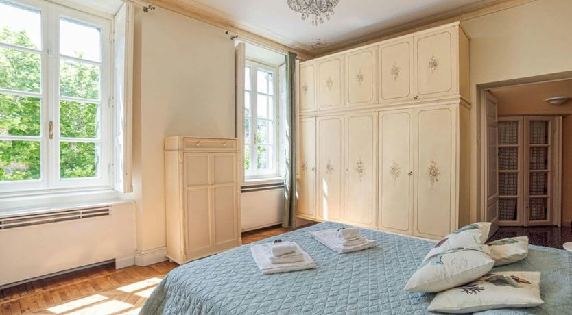 Photo of Vivid Retreat