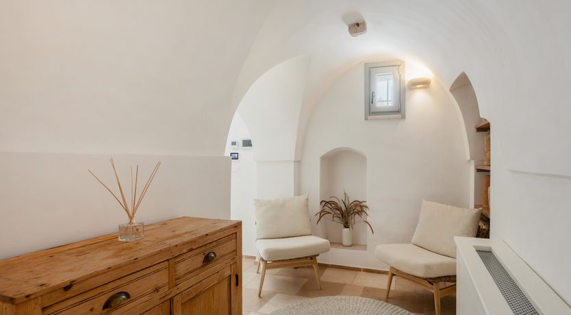 Photo of The Southern Light