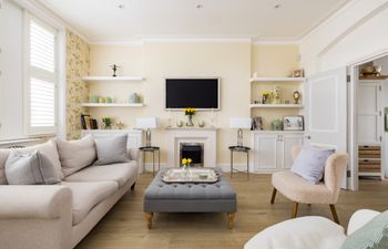 The Montagu Holiday Home