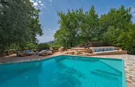 Photo of beyond-the-vineyards