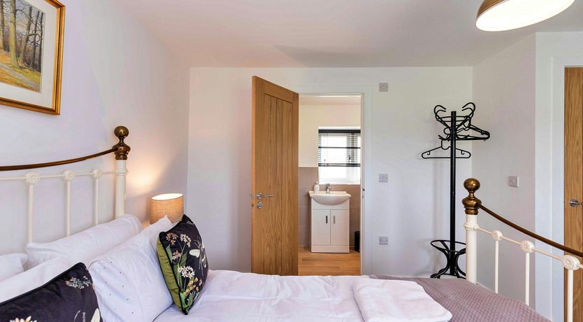 Photo of Rose by the River