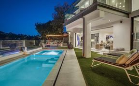 Photo of Twinkle Town