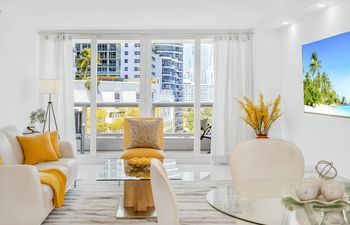 Miami Sophisticate Holiday Home
