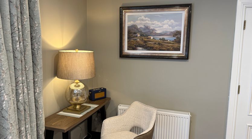 Photo of No 4 Fair Hill House- Great Location - FREE Parking/Wifi
