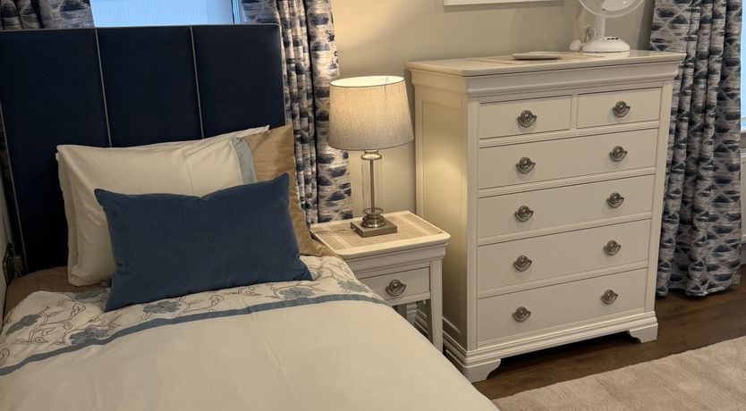 Photo of No 4 Fair Hill House- Great Location - FREE Parking/Wifi