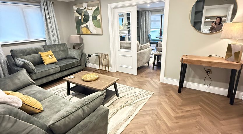 Photo of No 4 Fair Hill House- Great Location - FREE Parking/Wifi