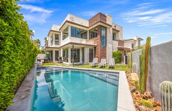 A Serene Vantage Holiday Home