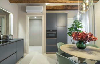 Historic Beams Holiday Home