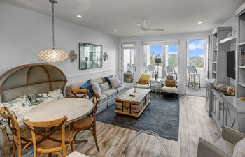 Sandy Waters Embrace Holiday Home