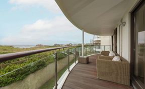 Photo of Wave View