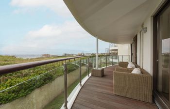 Wave View Holiday Home