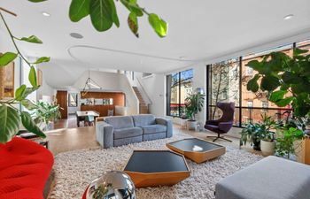 Skyline Courtyard Holiday Home