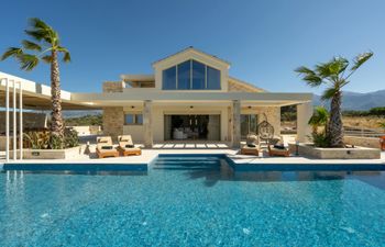 Warm Shadow Holiday Home