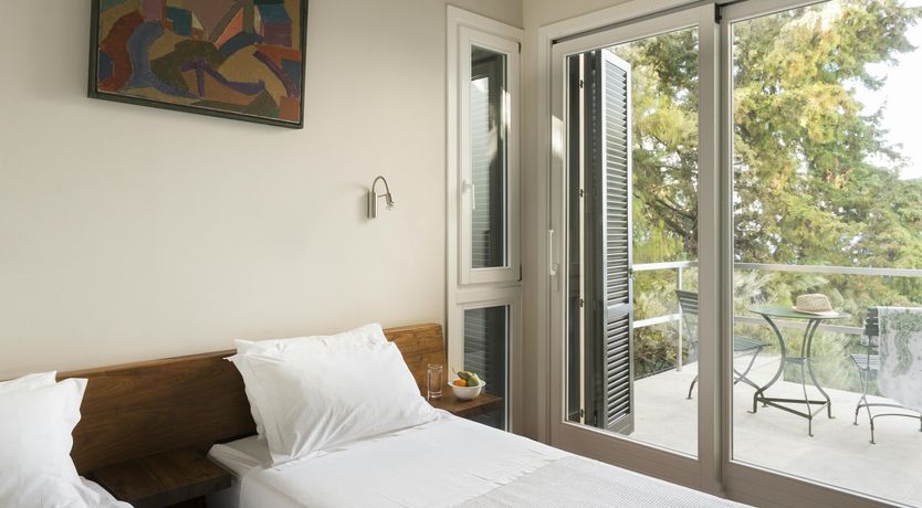 Photo of Bay of Wonder