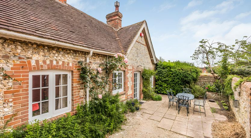 Photo of Lovely Lavant