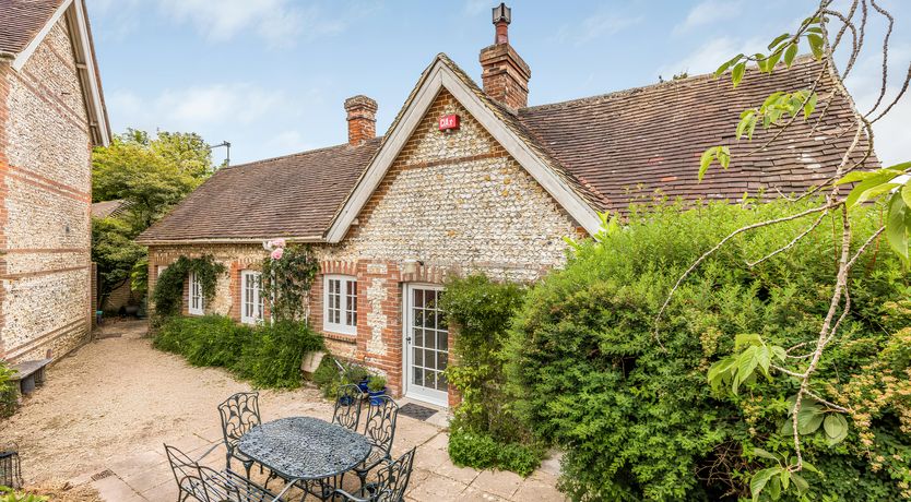 Photo of Lovely Lavant