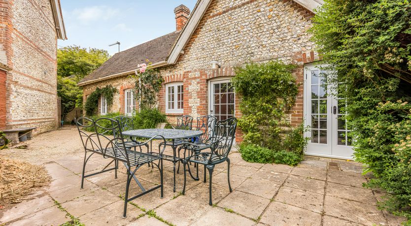 Photo of Lovely Lavant