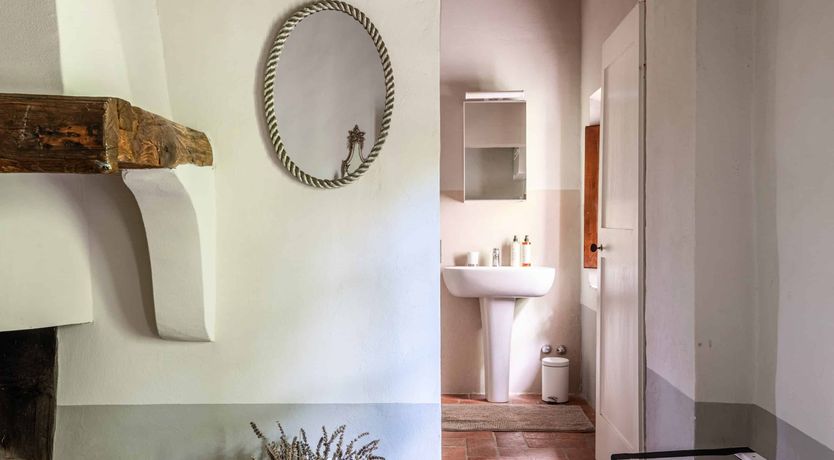 Photo of Wisteria Castle