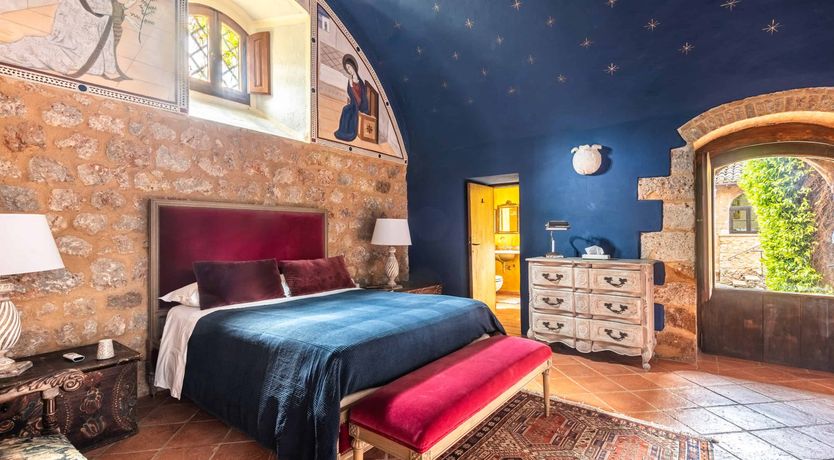 Photo of Wisteria Castle