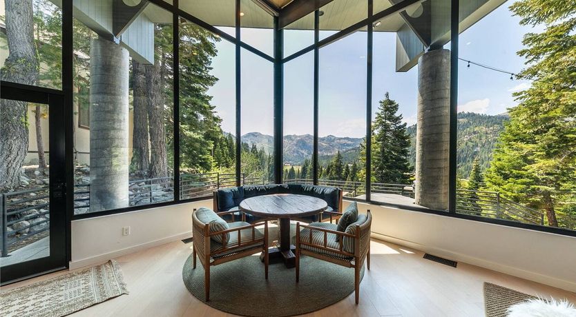 Photo of Summit Gem