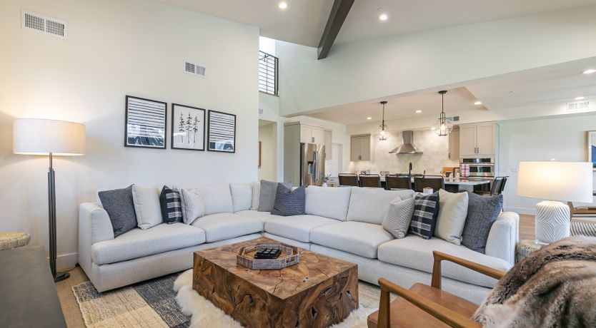 Photo of The Gold Crest