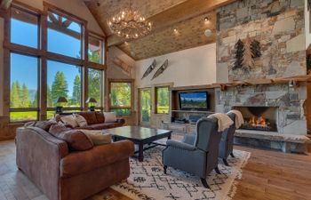 Rustic Pines Holiday Home