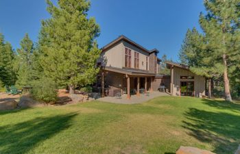 Pinewood Gathering Holiday Home