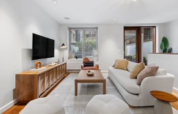 West Muse Holiday Home