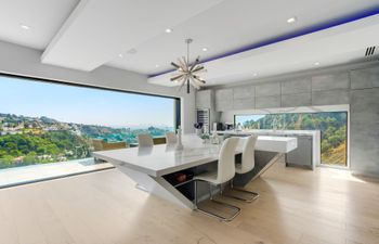 Skyline on My Mind Holiday Home