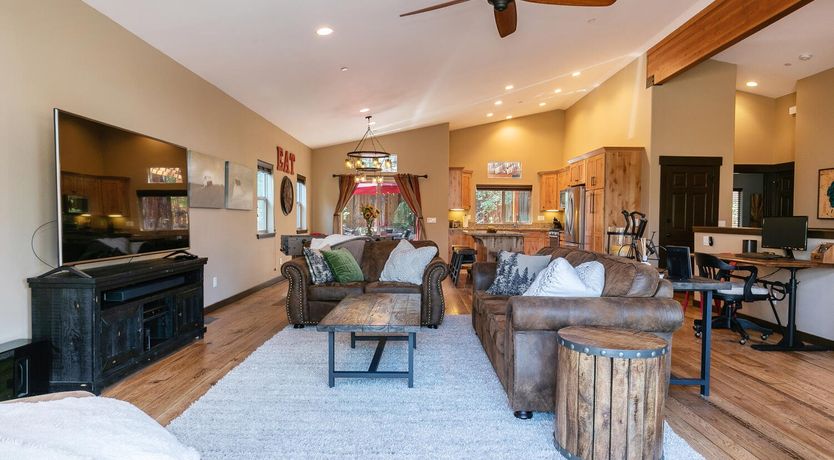 Photo of The Truckee Hideaway