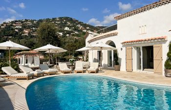 Riviera Verve Holiday Home