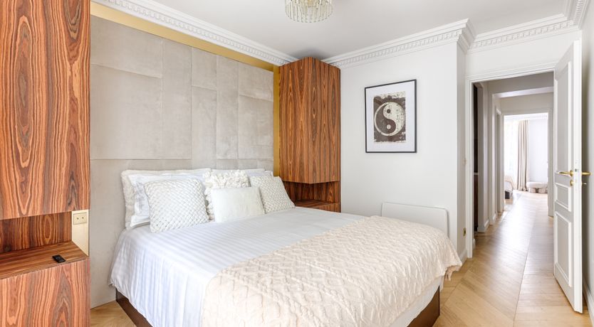 Photo of Elegance in Montparnasse
