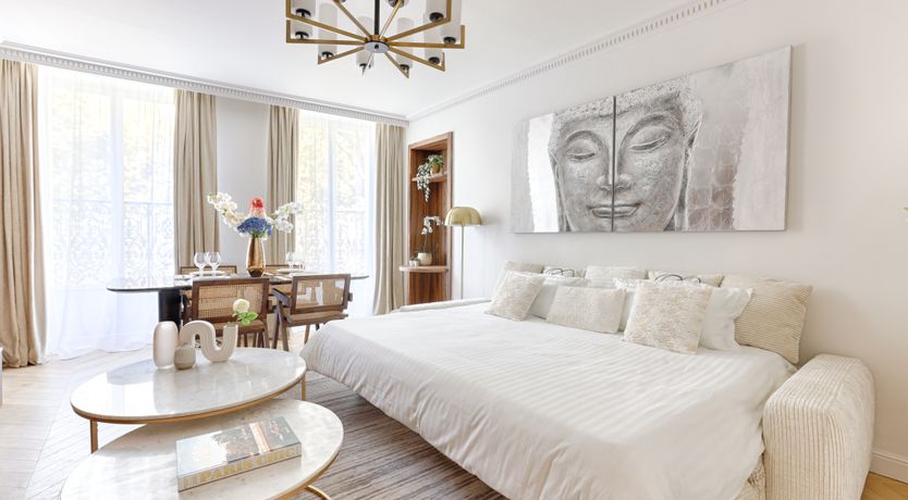 Photo of Elegance in Montparnasse