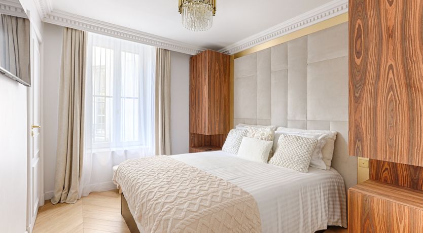Photo of Elegance in Montparnasse