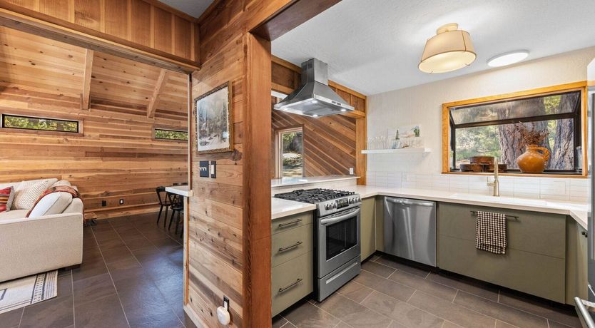 Photo of Pine View Cabin