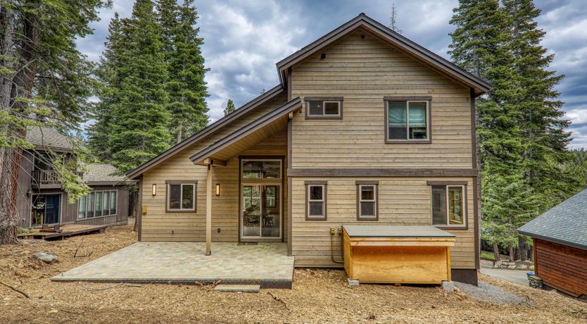 Photo of Pine & Peak House