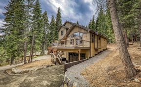 Photo of Pine & Peak House